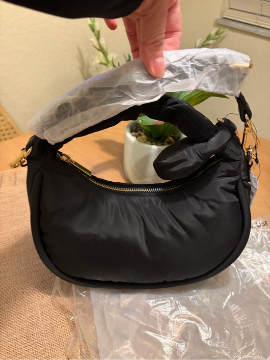 ON 34th Handbags - ON 34th Black Puffer nylon Shoulder Bag - Lightweight Quilted